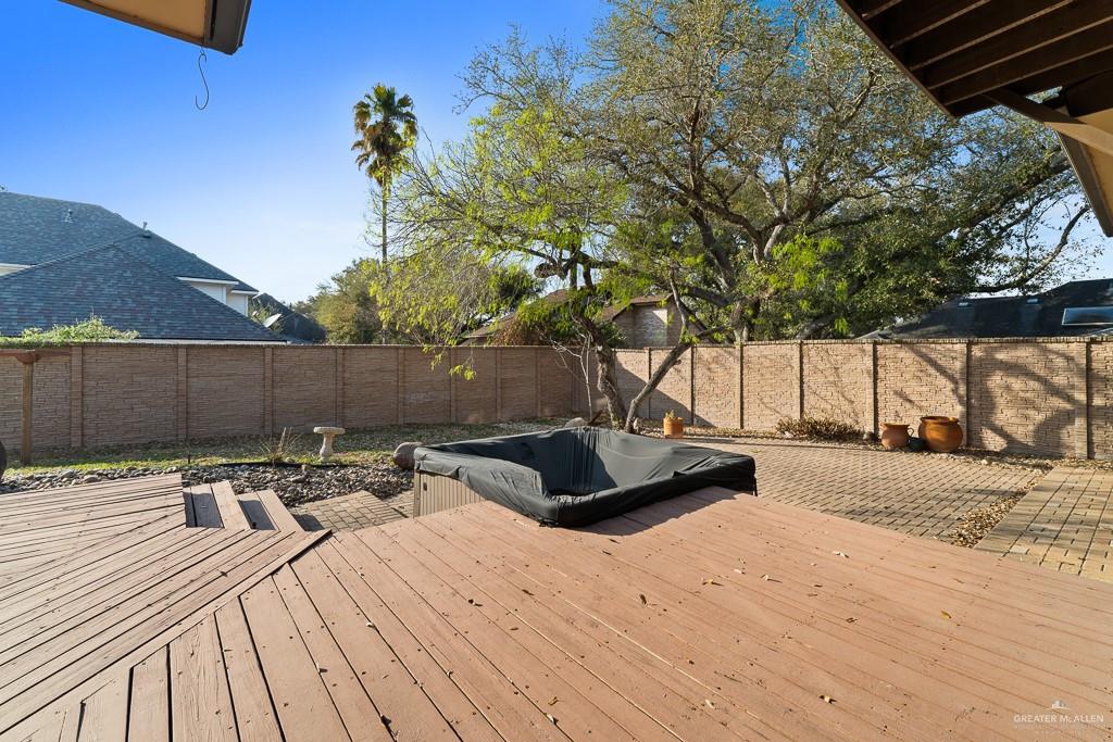4301 Spring Creek Drive, Corpus Christi, Texas image 33