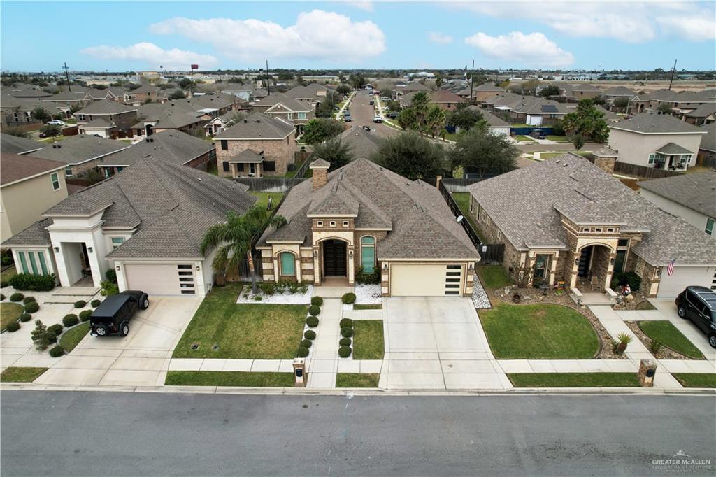 2417 Gregg Drive, Edinburg, Texas image 2