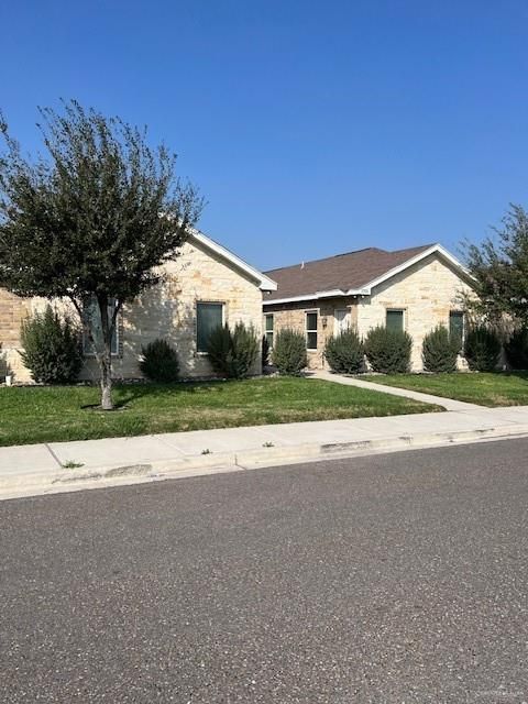 Multifamily For Sale - 3701 Hawthorne Avenue<br/> Edinburg, TX 78539