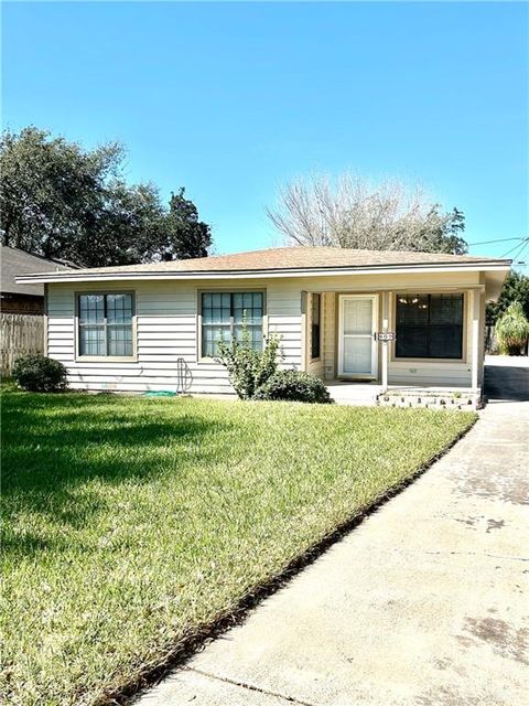 Photo of 909 S 16th Avenue, Edinburg, TX 78539 (MLS # 497125)
