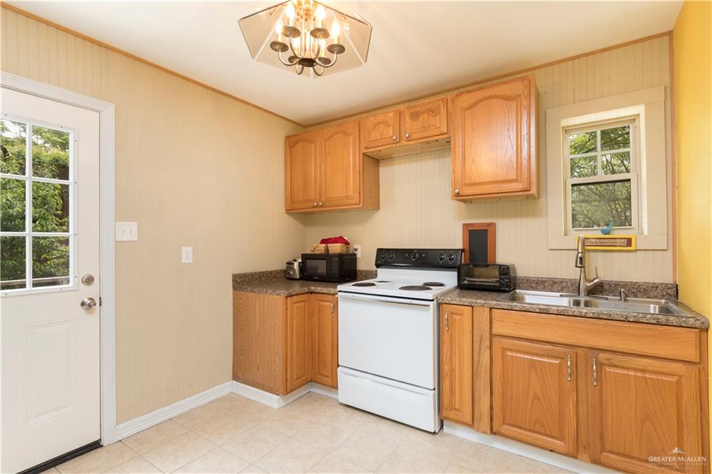 701 S Parker Road, La Feria, Texas image 27