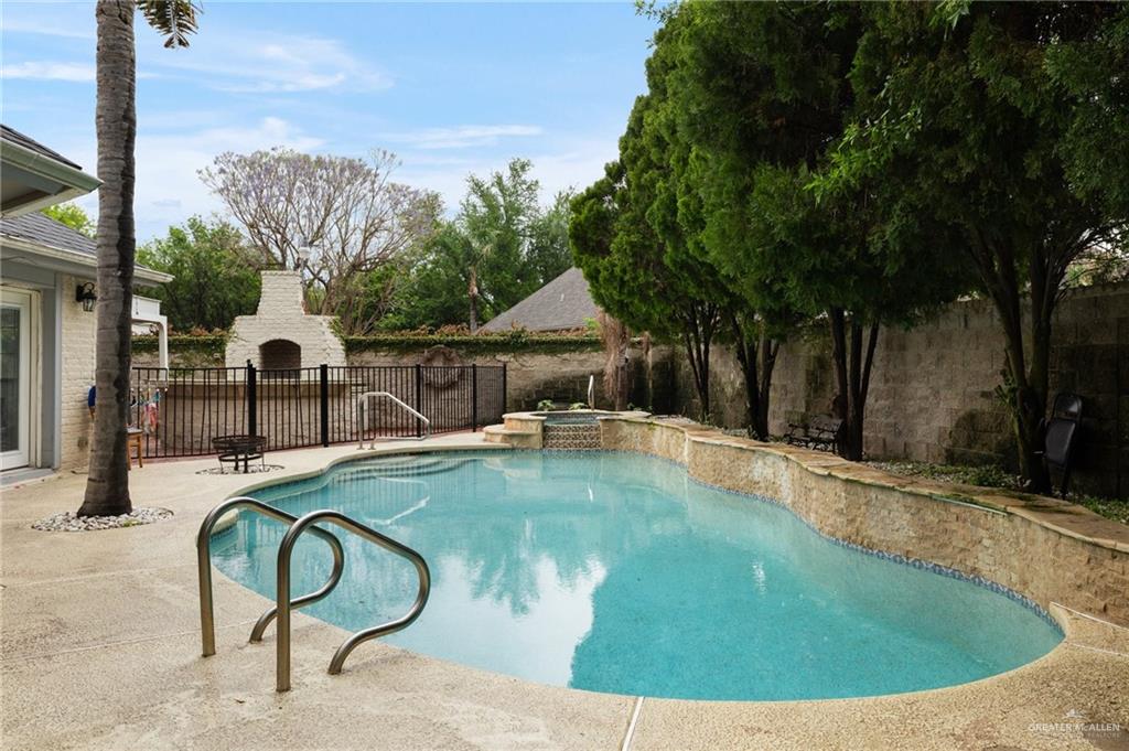 2901 Santa Fe Street, Mission, Texas image 11