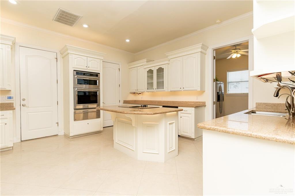 5501 N 8th Street, McAllen, Texas image 6