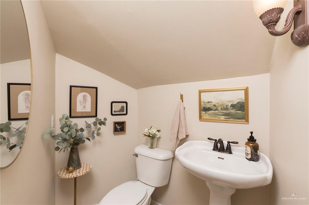 2009 E 29th Street, Mission, Texas image 8