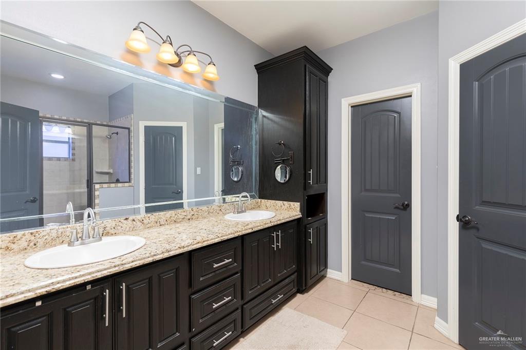 619 N Oregano Street, Edinburg, Texas image 13