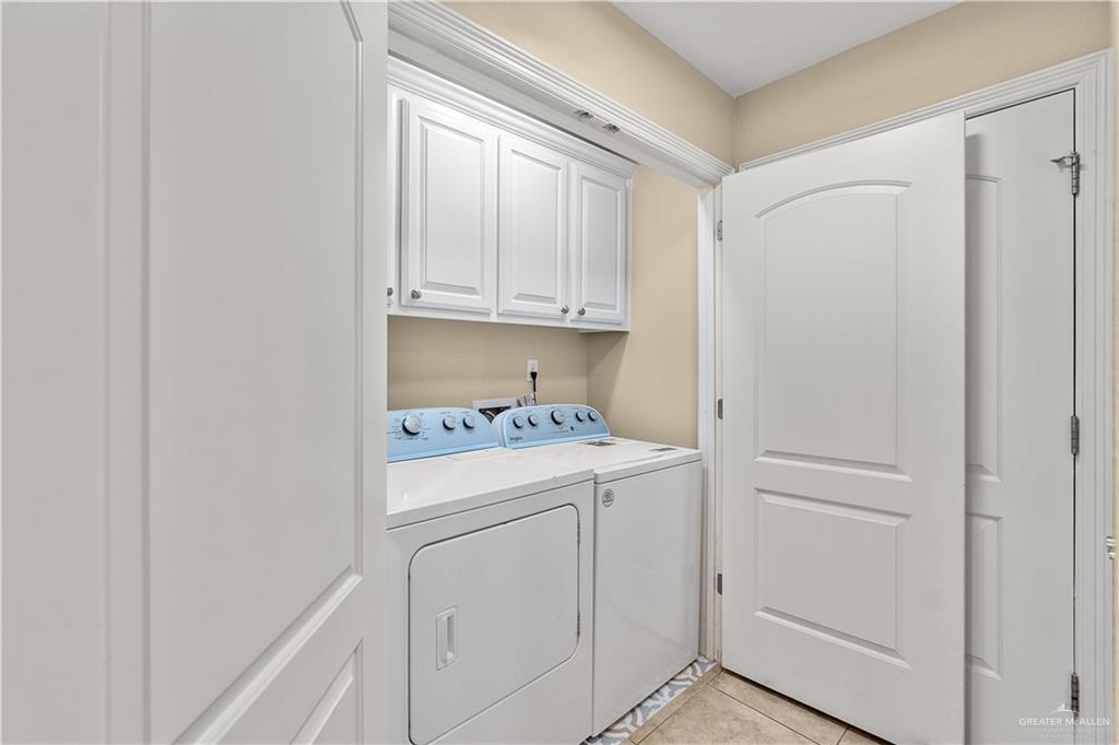 5211 En Sueno Street, Edinburg, Texas image 17