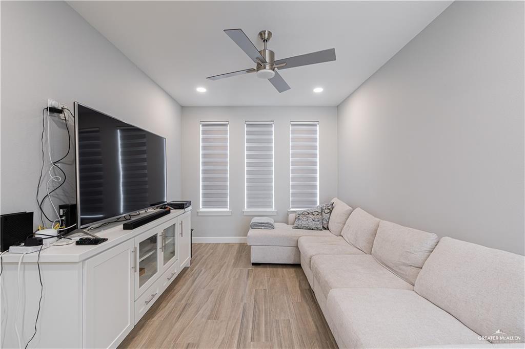6907 N 11th Lane, McAllen, Texas image 14