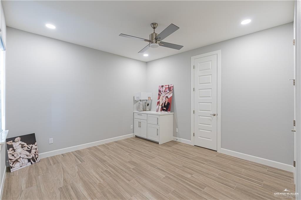 6907 N 11th Lane, McAllen, Texas image 11