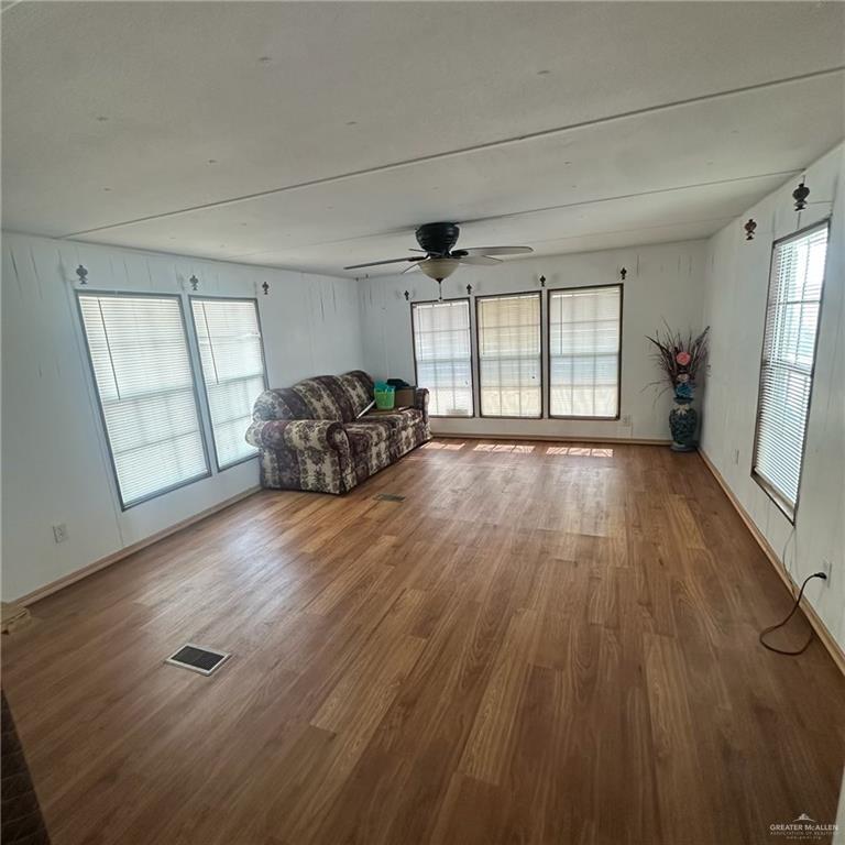 2815 Mesa Verde Drive, Weslaco, Texas image 4