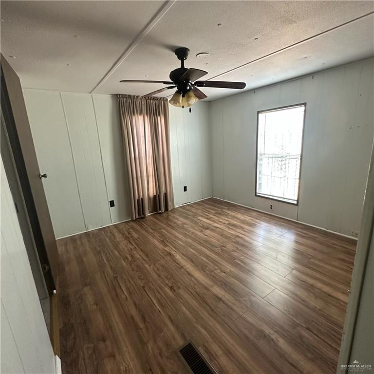 2815 Mesa Verde Drive, Weslaco, Texas image 5