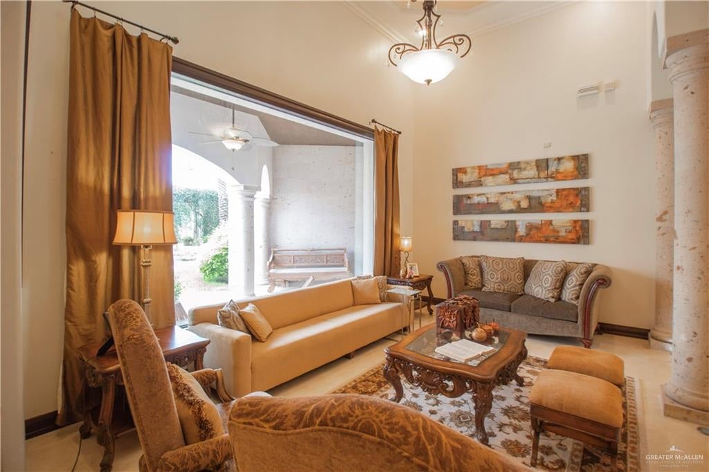 2605 San Lorenzo