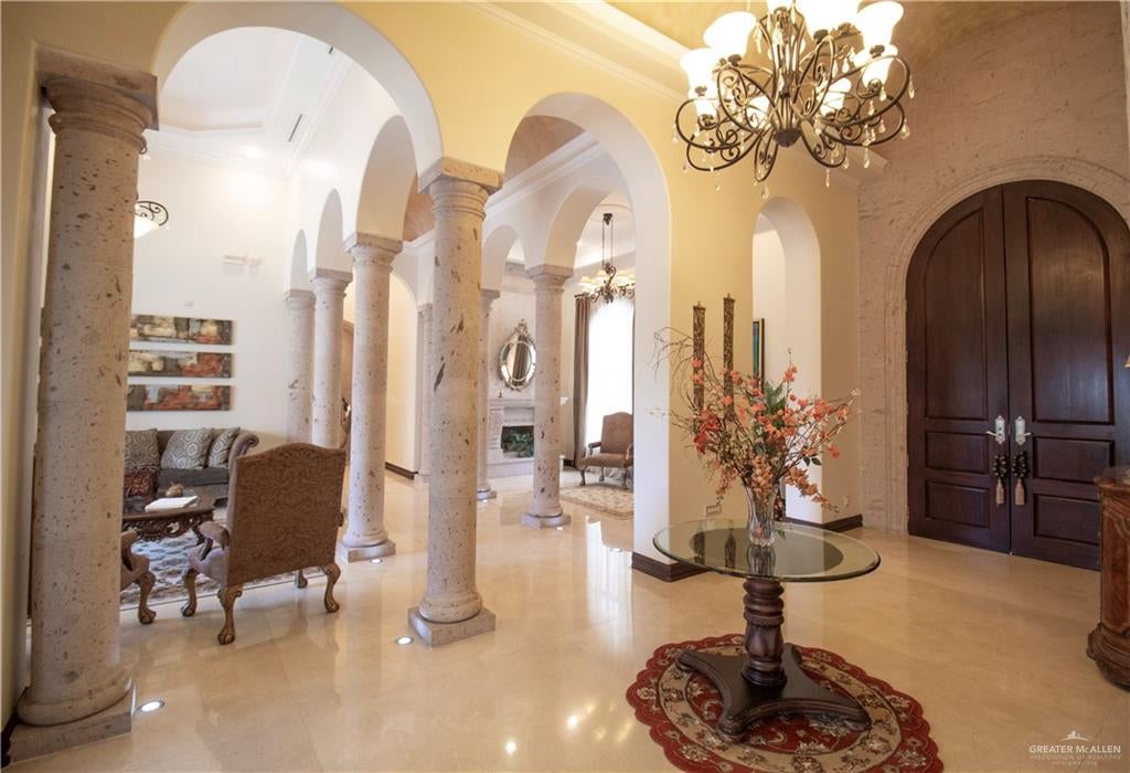 2605 San Lorenzo
