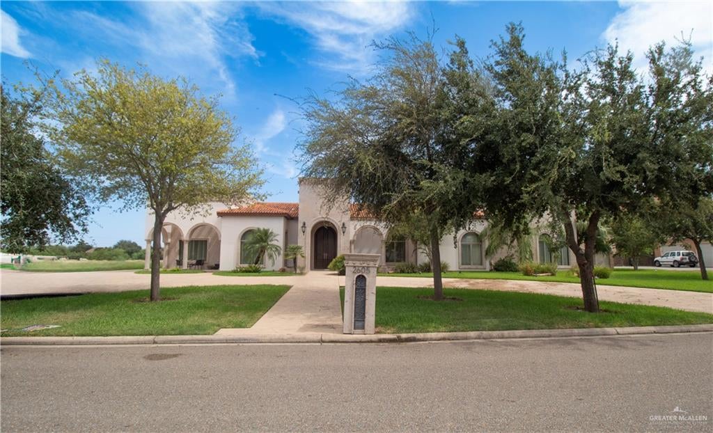 2605 San Lorenzo