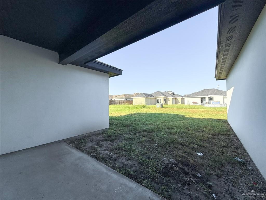 1310 Frente Al Mar Drive, Weslaco, Texas image 10