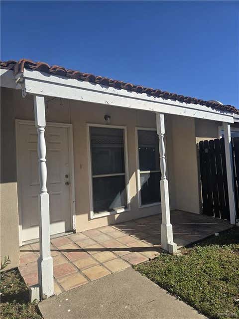Apartment For Rent - 2314 W Stubbs Street #A<br/> Edinburg, TX 78539