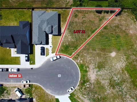 Vacant Land For Sale - 2625 Julian Street<br/> Harlingen, TX 78552