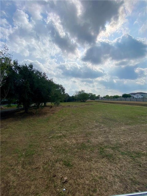 Vacant Land For Sale - 24243 Russell Lane<br/> Harlingen, TX 78552