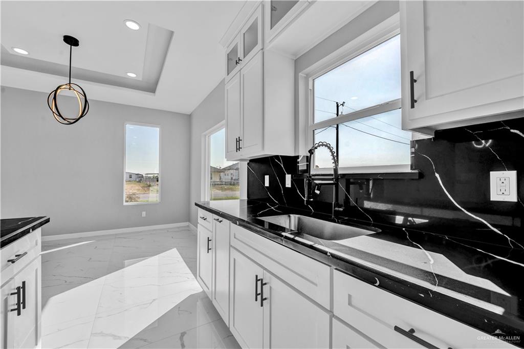 7115 Playa Del Rey Drive, Edinburg, Texas image 4