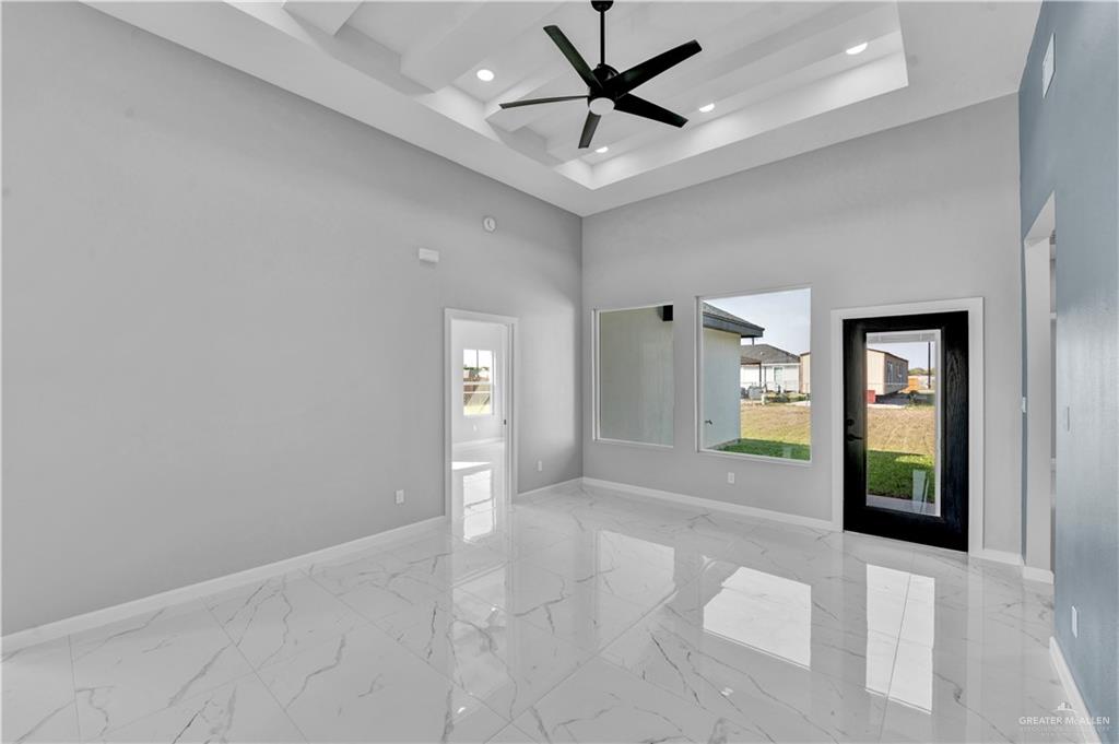 7115 Playa Del Rey Drive, Edinburg, Texas image 8