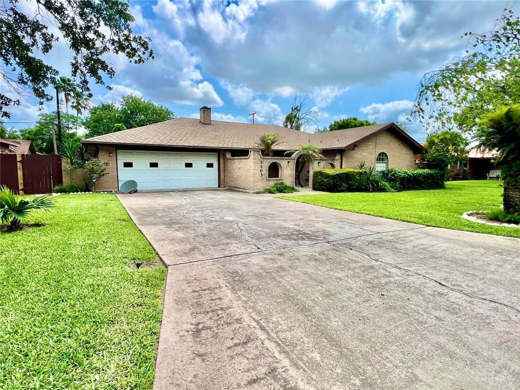 1103 Ash Drive, Weslaco, Texas image 1