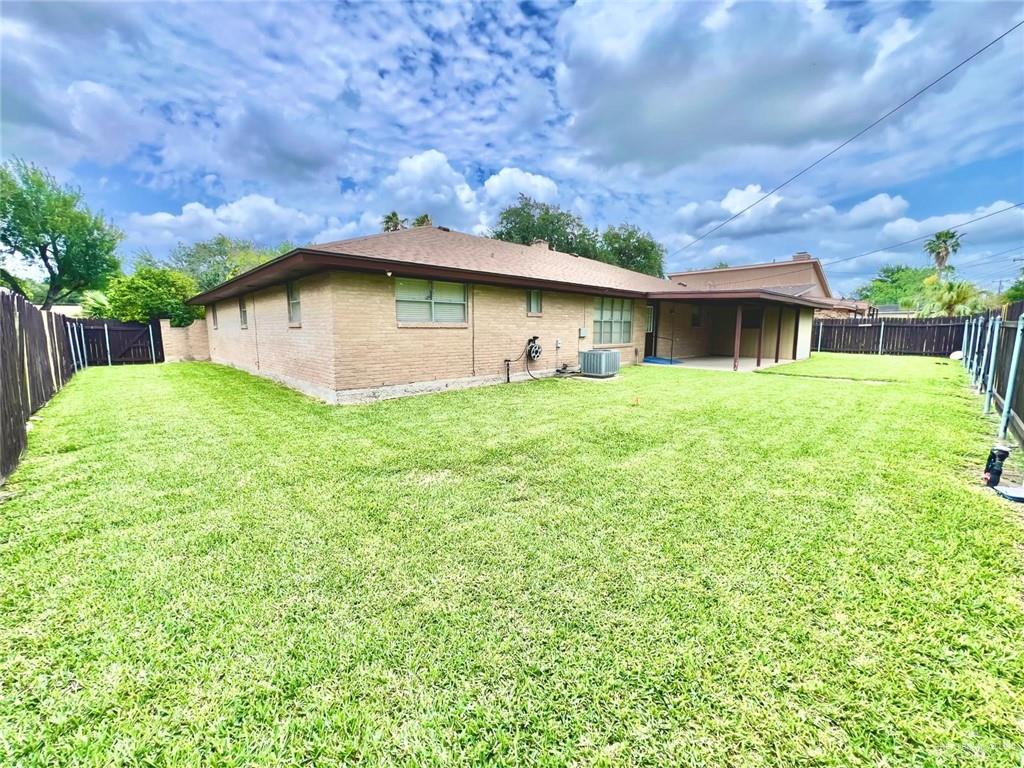 1103 Ash Drive, Weslaco, Texas image 6