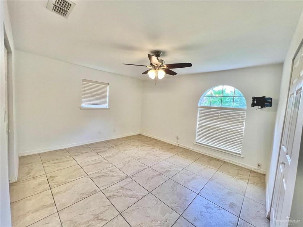1103 Ash Drive, Weslaco, Texas image 5