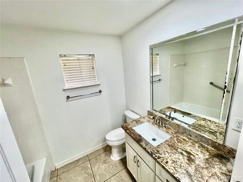 1103 Ash Drive, Weslaco, Texas image 4