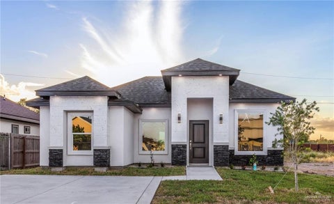 Photo of 1335 Middle Street, Alamo, TX 78516 (MLS # 516456)