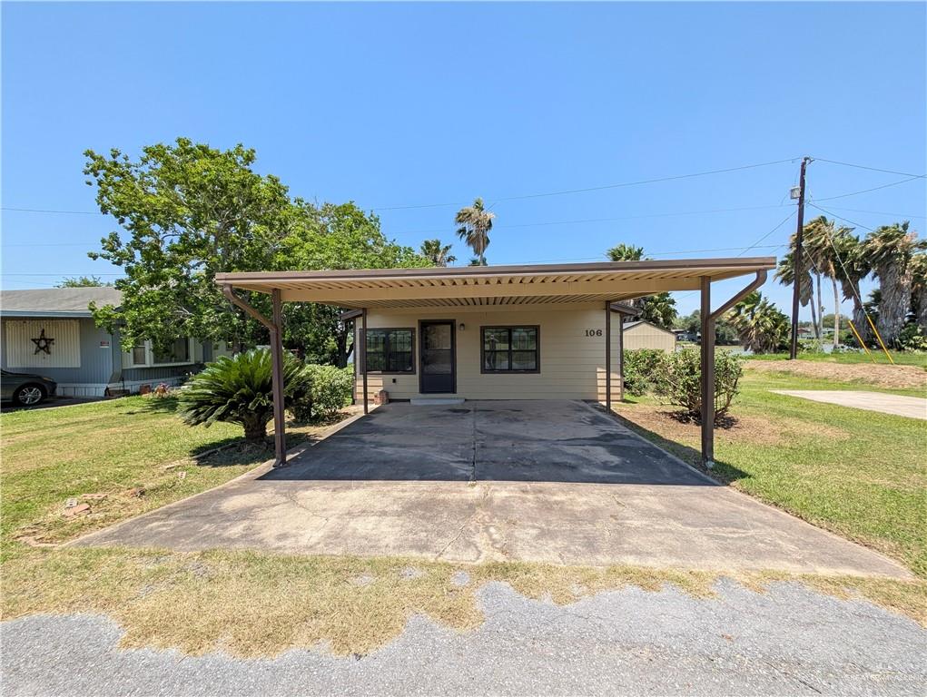 106 Resaca Shores Drive, Los Fresnos, Texas image 1