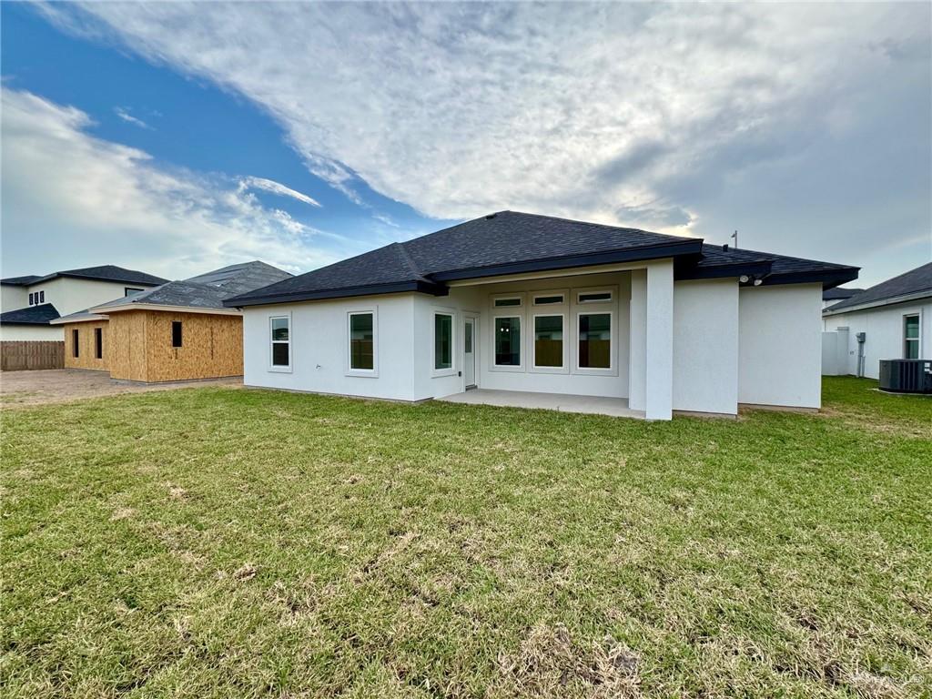 1008 N Buxton Avenue, Edinburg, Texas image 17