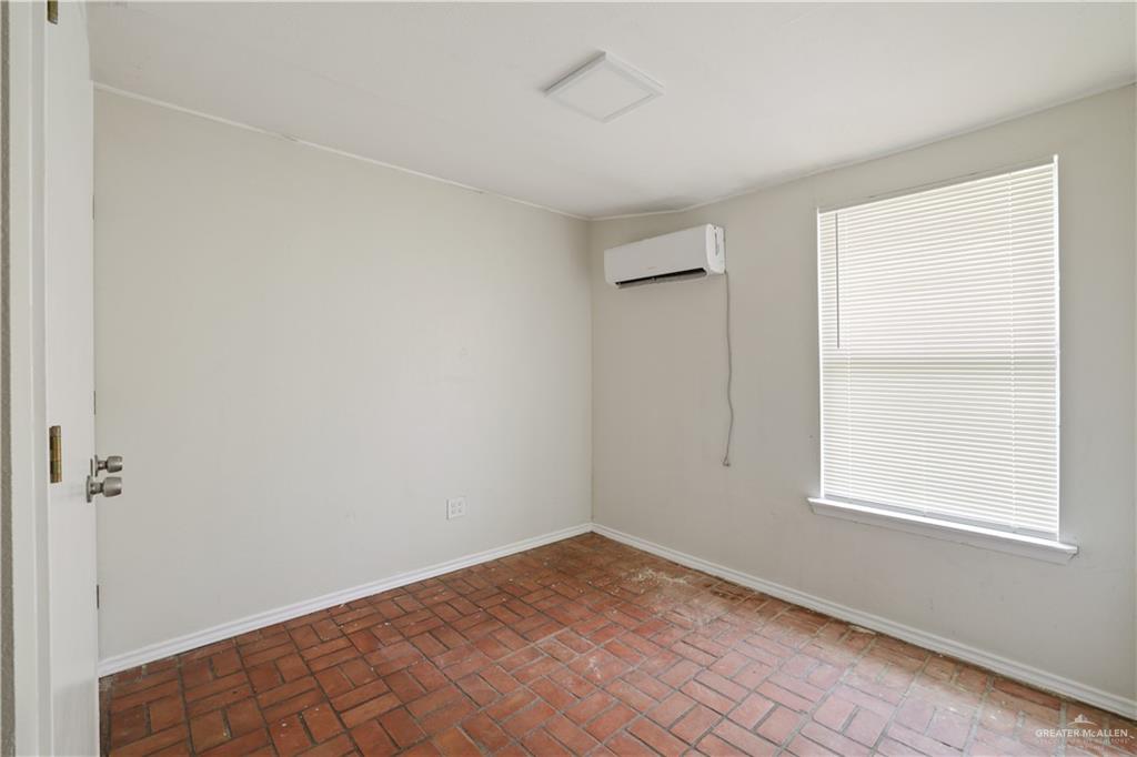 309 W Alice Street, Harlingen, Texas image 3