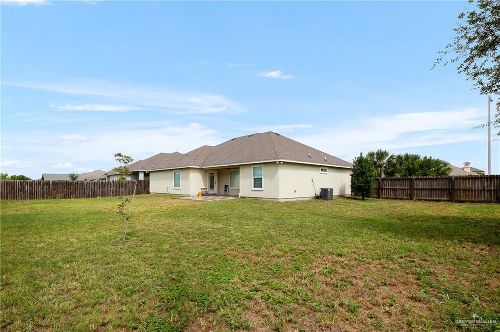 1401 Chapel Hill Hl, Edinburg, Texas image 20