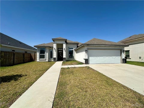 Homes For Sale - 3413 Showboat Drive<br/> Edinburg, TX 78541