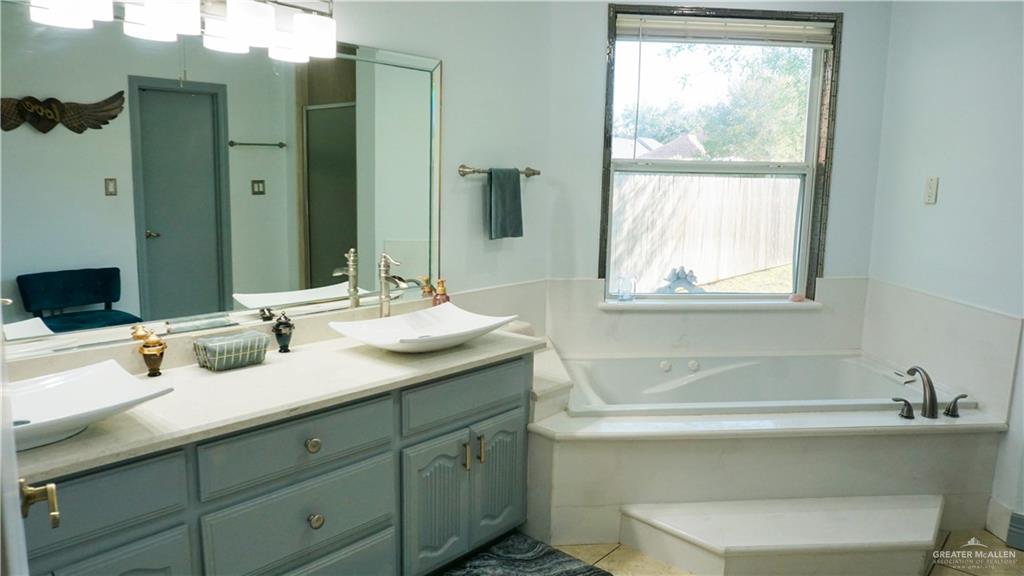 2004 Sunrise Lane, Mission, Texas image 9
