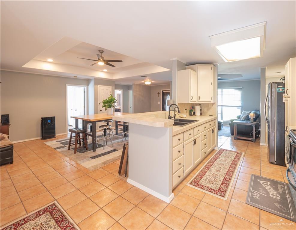 717 Washington Circle, Harlingen, Texas image 4