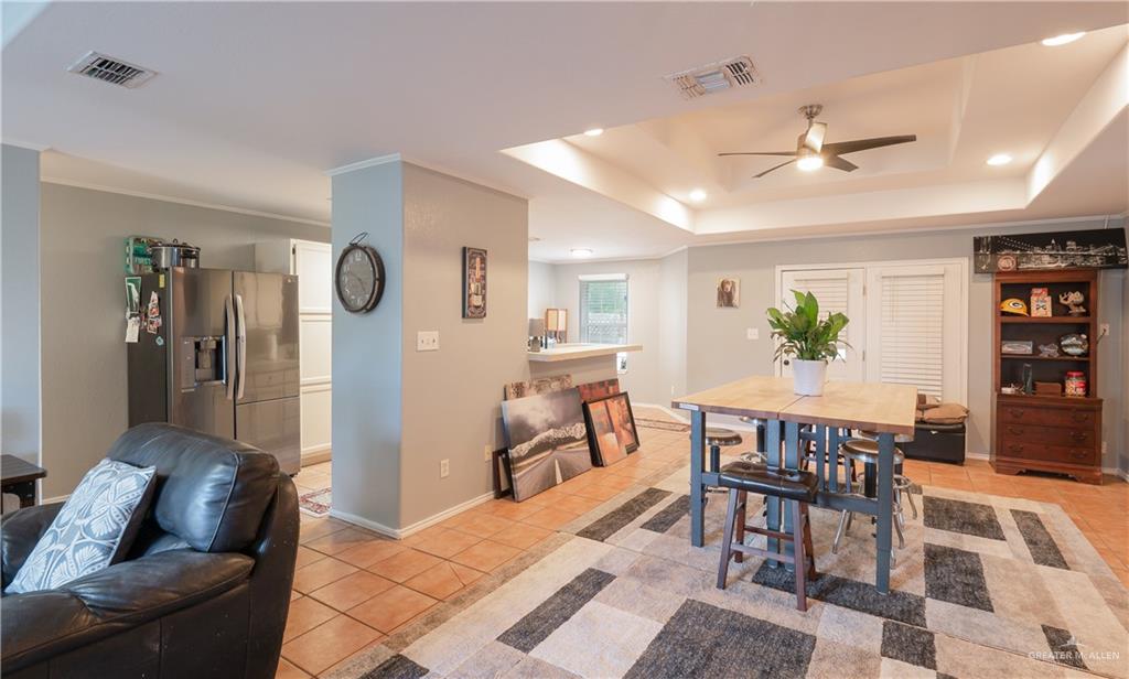 717 Washington Circle, Harlingen, Texas image 3