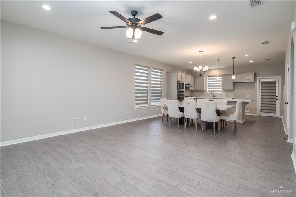 1000 W Fall Aster Street