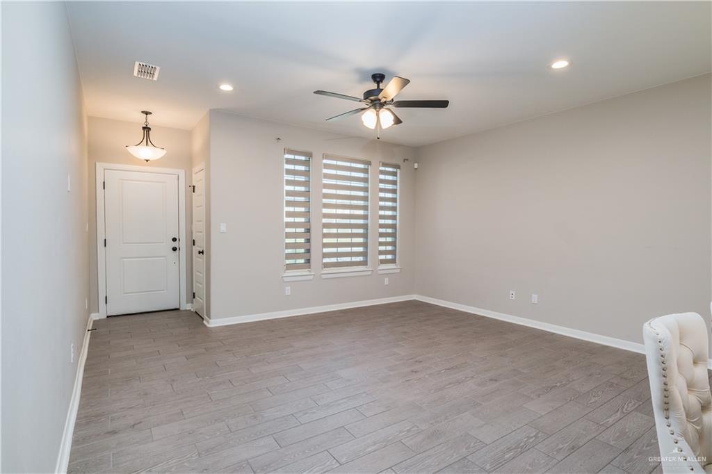 1000 W Fall Aster Street