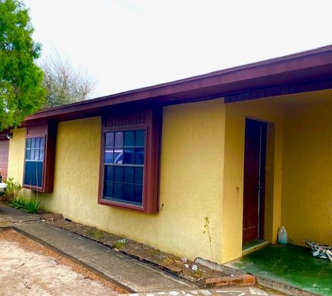 Multifamily For Sale - 207 S 1st Street<br/> Hidalgo, TX 78557