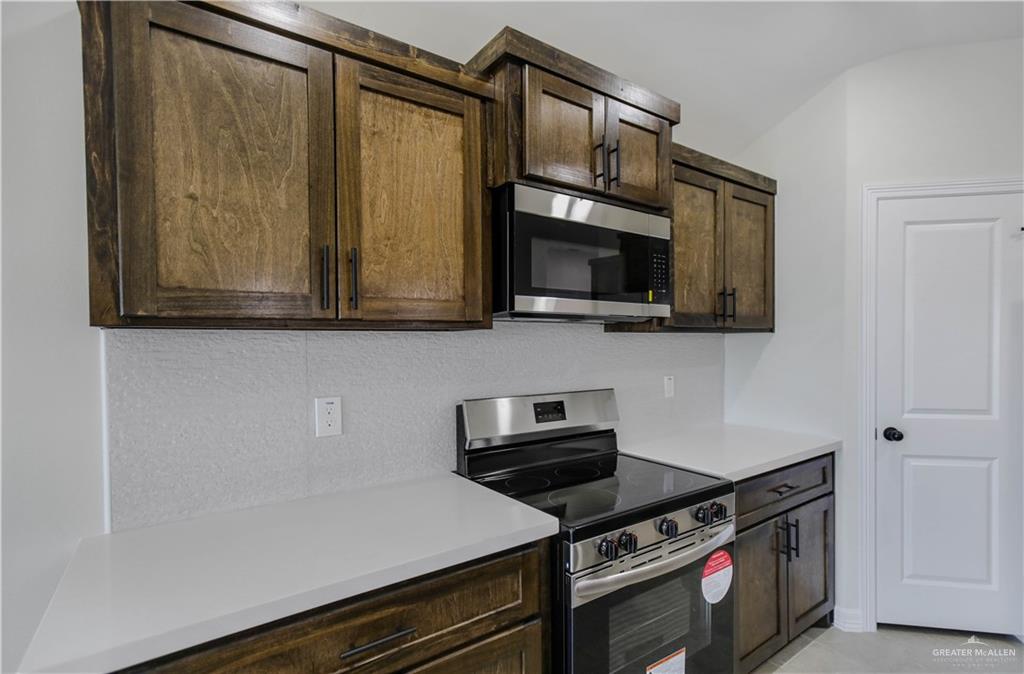 1813 Stirrup Circle, San Benito, Texas image 5