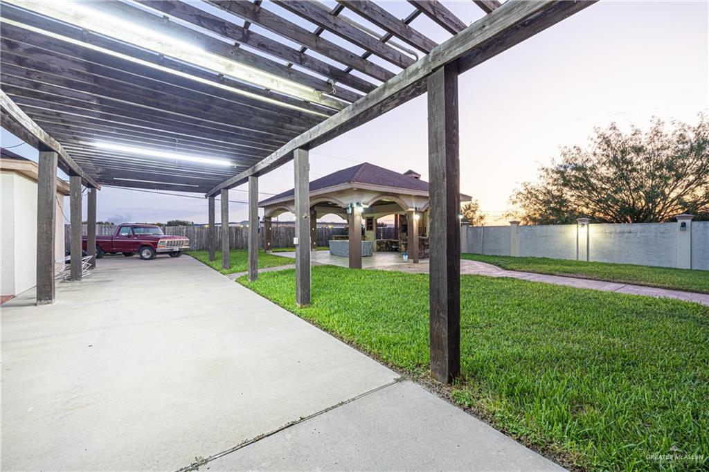 1033 Esteban Avenue, Pharr, Texas image 6