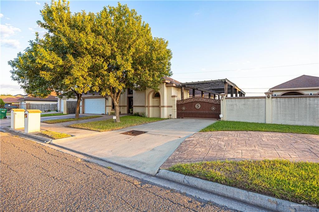 1033 Esteban Avenue, Pharr, Texas image 2