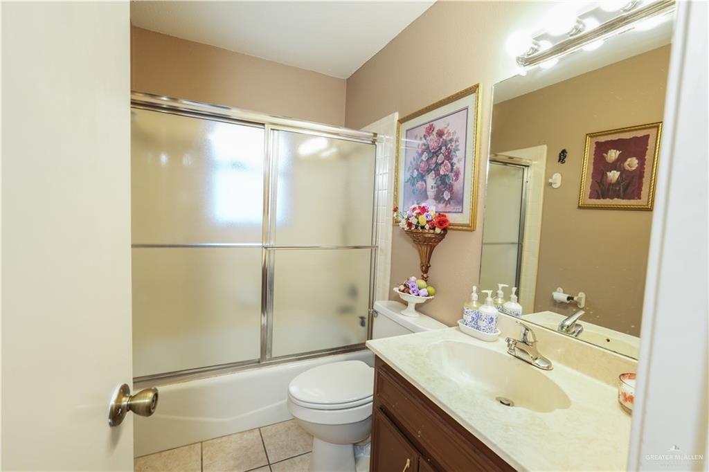 2020 N Lark Avenue, McAllen, Texas image 13