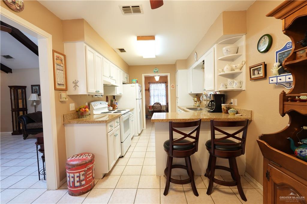 2020 N Lark Avenue, McAllen, Texas image 8