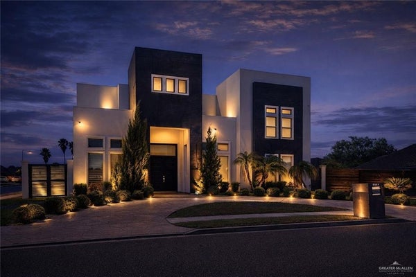 2505 MAY AVE, MISSION, TX 78574 - Image f29f8d43d74e83884ffd6a4bd25802c8/383191766