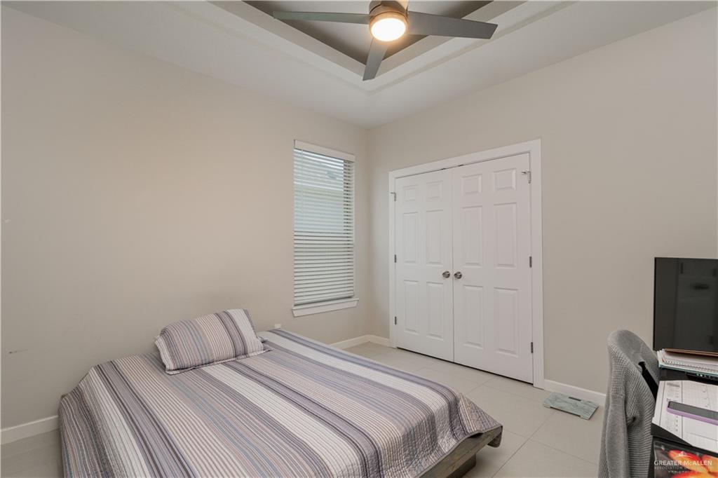 2017 Queens Avenue, McAllen, Texas image 14