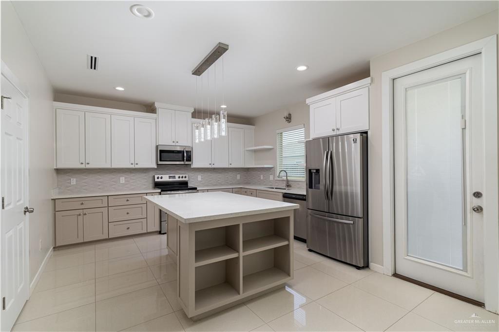 2017 Queens Avenue, McAllen, Texas image 7