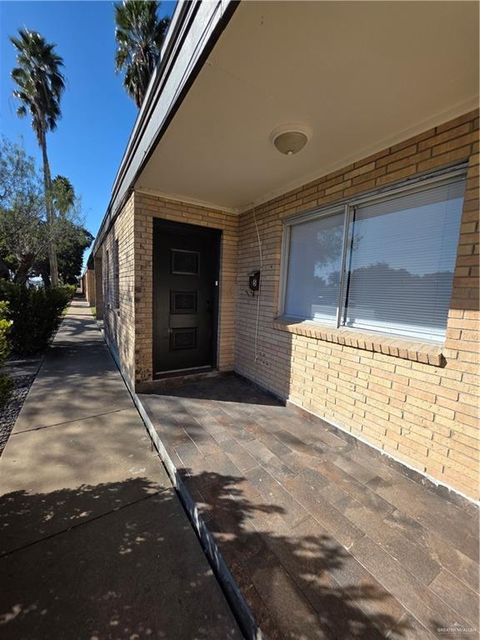 Townhouse For Sale - 1600 W Nolana Avenue #A5<br/> McAllen, TX 78504