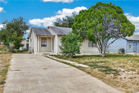 Homes For Rent - 1606 Quince Avenue<br/> McAllen, TX 78501