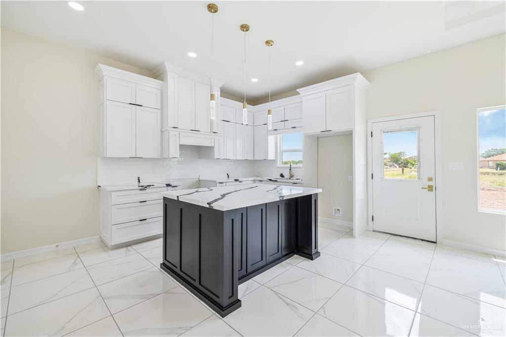 7628 S Jenny Lee Street, Pharr, Texas image 4